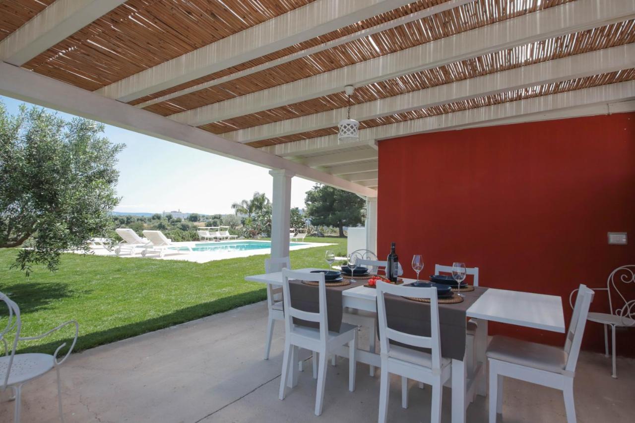 Villa Dyria Exclusive Swimming Pool Монополи Экстерьер фото